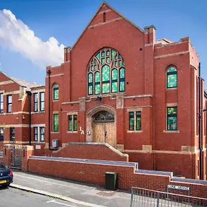 Charming Church Conversion Close To The Tower , Blackpool United Kingdom